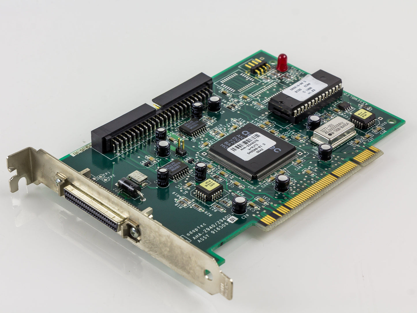 Adaptec AHA-2940 / AHA-2940U Ultra SCSI PCI 20Mbps Half-Height Storage Controller