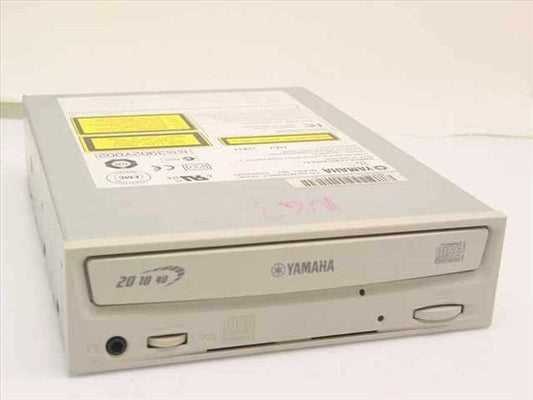 Yamaha CRW2200 40x IDE Ultra DMA/33 8Mb Buffer 5.25-Inch Internal Beige CD-RW Drive