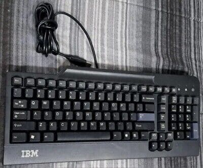 IBM 19K1760 BLACK USB KEYBOARD W/ 2-PORT HUB